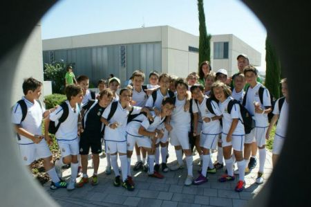 STANDARD CAMPUS Experience Real Madrid Foundation - 